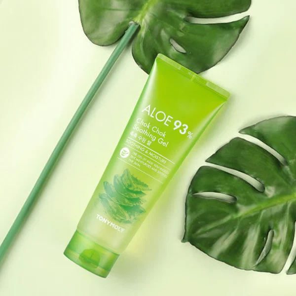 Tonymoly Aloe 93% Chok Chok Soothing Gel on a green background with leaves