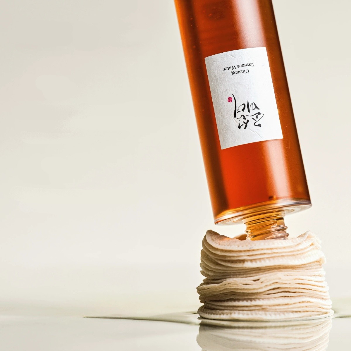 Beauty of Joseon Ginseng Essence Water pouring over toner pads