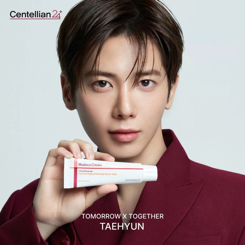 Centellian24 Madeca Cream Time Reverse held by Korean singer Kang Tae-hyun