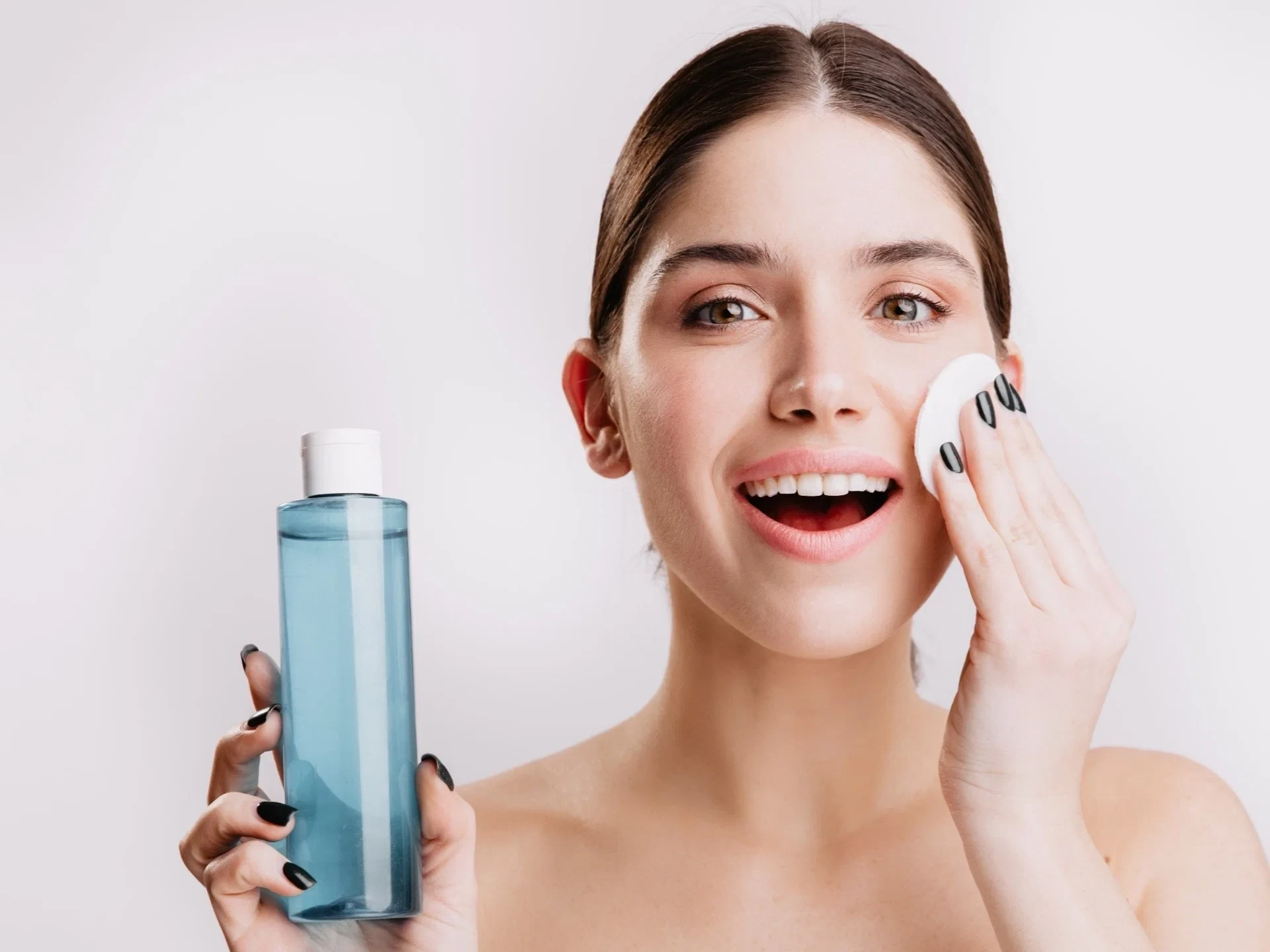 How to Care for Dry Skin Blog Tile