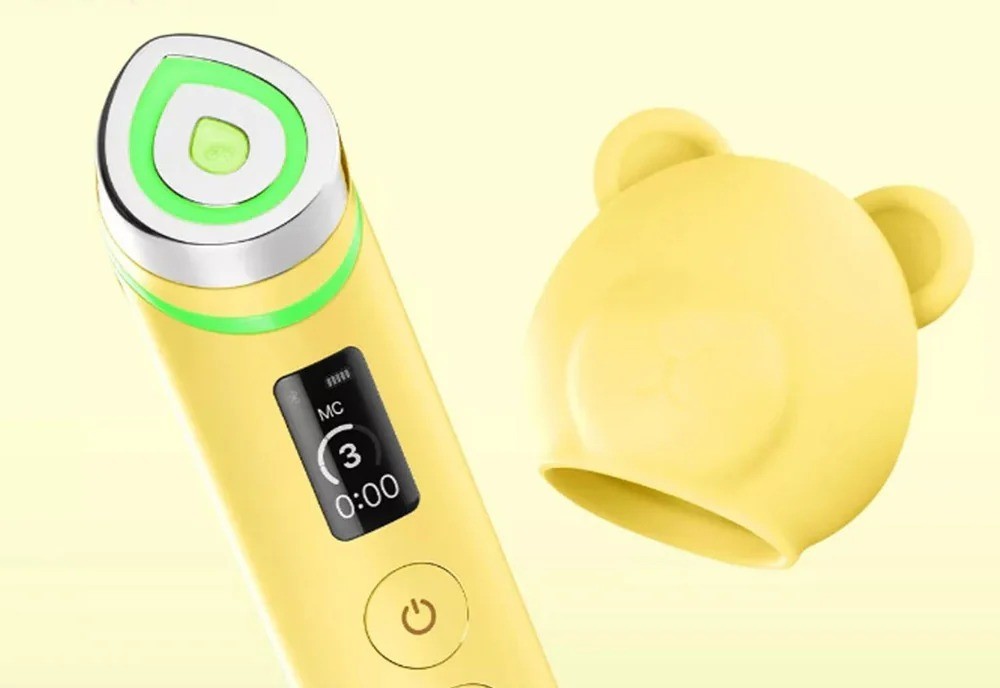 AGE-R Booster Pro Lemon with Matching Bear Head Cover